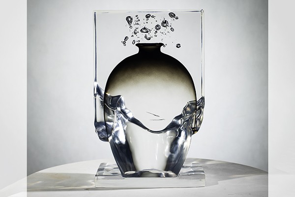 Custom Resin Art Sculptures –  Abstract Breaking Vase